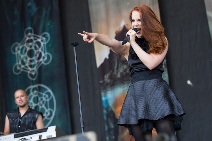 Epica @ NOVA ROCK 2015, foto 10, foto's door Dorien Goetschalckx - FrontView Magazine