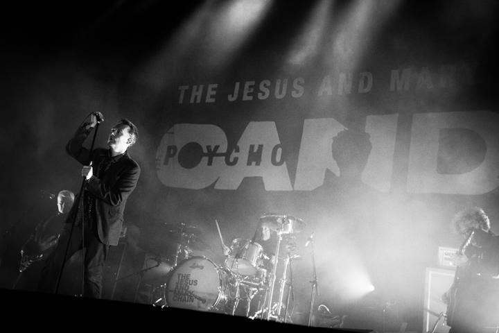 The Jesus and Mary Chain @ Best Kept Secret Festival 2015 - Dag 1, picture 7, photographed by Tom Stessens - FrontView Magazine