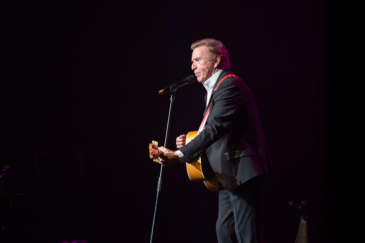 Dubbelconcert Will Tura & Christoff @ Casino Kursaal Oostende, picture 86, photographed by Guy Danneels - FrontView Magazine