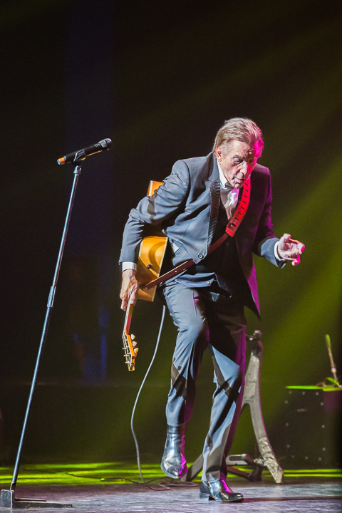 Dubbelconcert Will Tura & Christoff @ Casino Kursaal Oostende, picture 90, photographed by Guy Danneels - FrontView Magazine