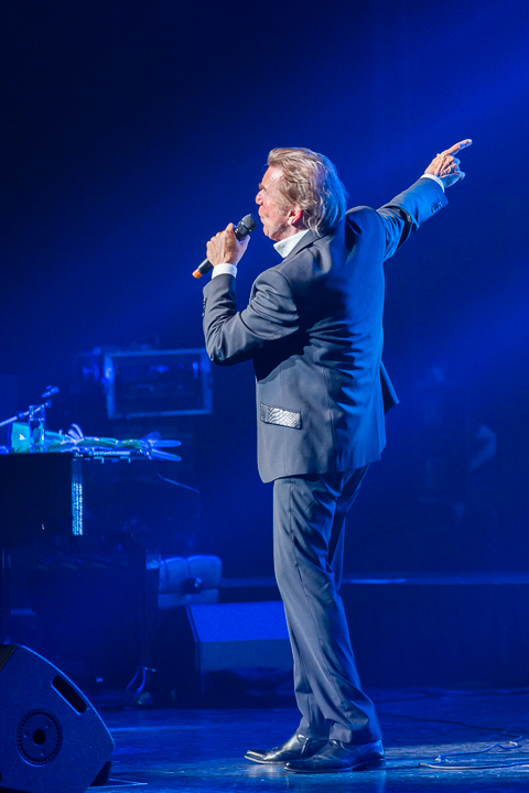 Dubbelconcert Will Tura & Christoff @ Casino Kursaal Oostende, picture 111, photographed by Guy Danneels - FrontView Magazine