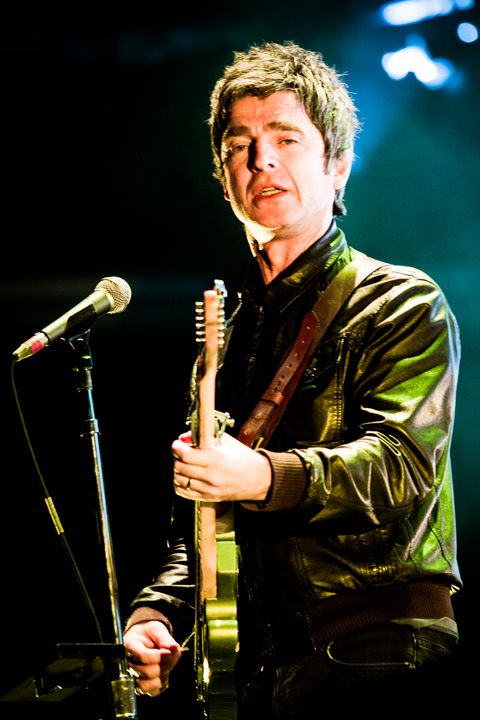 Noel Gallagher's High Flying Birds @ Best Kept Secret Festival 2015 - Dag 2, picture 4, photographed by Tom Stessens - FrontView Magazine