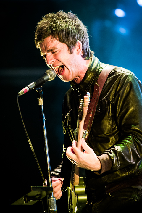 Noel Gallagher's High Flying Birds @ Best Kept Secret Festival 2015 - Dag 2, picture 13, photographed by Tom Stessens - FrontView Magazine
