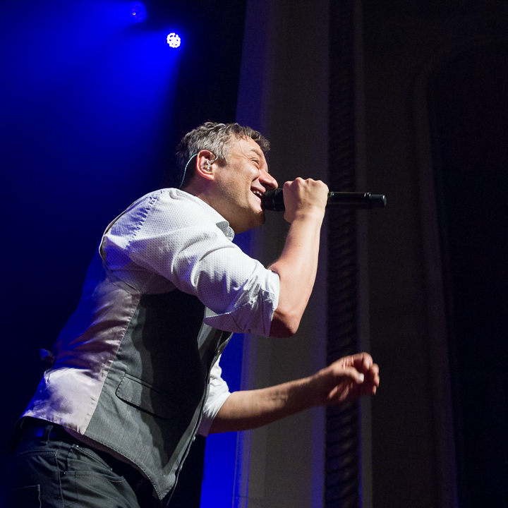 Bart Peeters - Benefietconcert @ De Roma Borgerhout, picture 3, photographed by Guy Danneels - FrontView Magazine