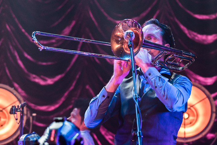 Bart Peeters - Benefietconcert @ De Roma Borgerhout, picture 34, photographed by Guy Danneels - FrontView Magazine