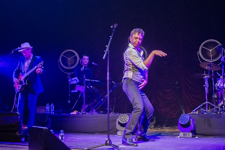 Bart Peeters - Benefietconcert @ De Roma Borgerhout, picture 35, photographed by Guy Danneels - FrontView Magazine