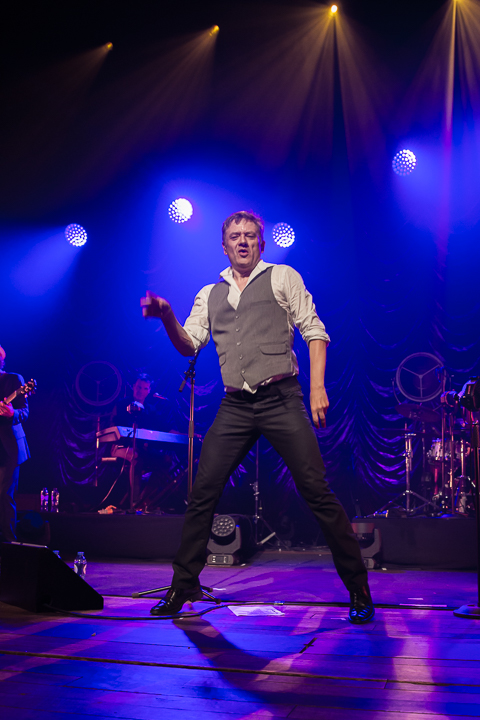 Bart Peeters - Benefietconcert @ De Roma Borgerhout, picture 37, photographed by Guy Danneels - FrontView Magazine