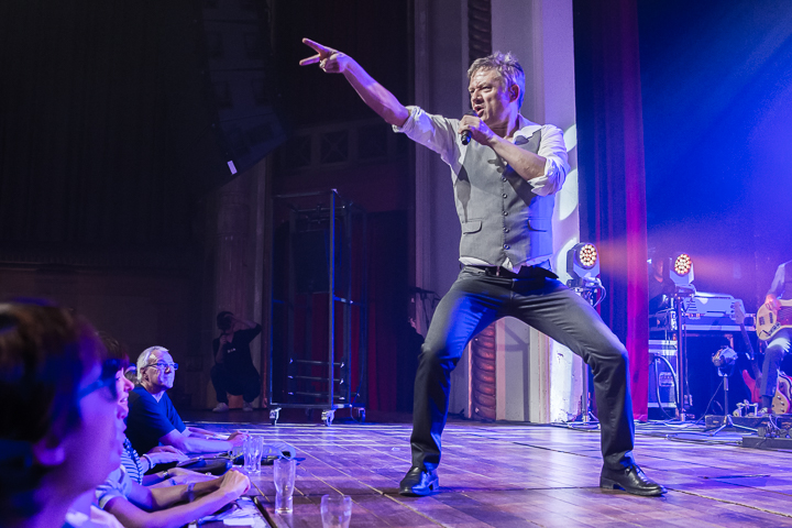 Bart Peeters - Benefietconcert @ De Roma Borgerhout, picture 38, photographed by Guy Danneels - FrontView Magazine