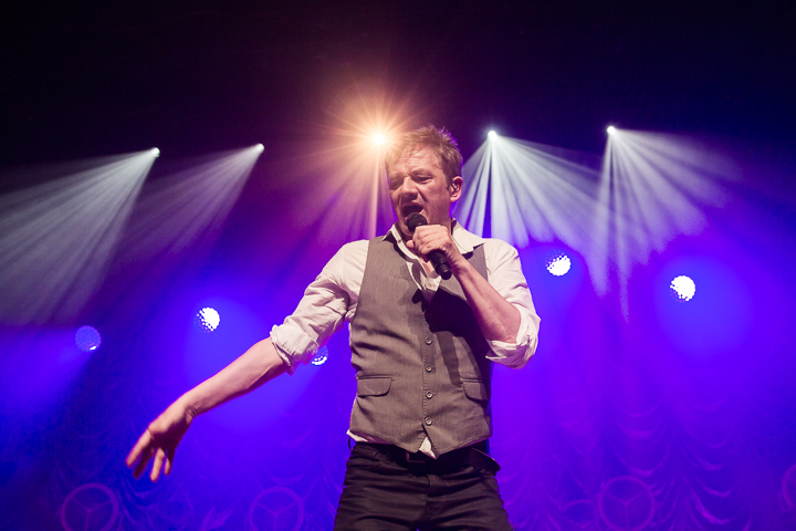 Bart Peeters - Benefietconcert @ De Roma Borgerhout, picture 44, photographed by Guy Danneels - FrontView Magazine