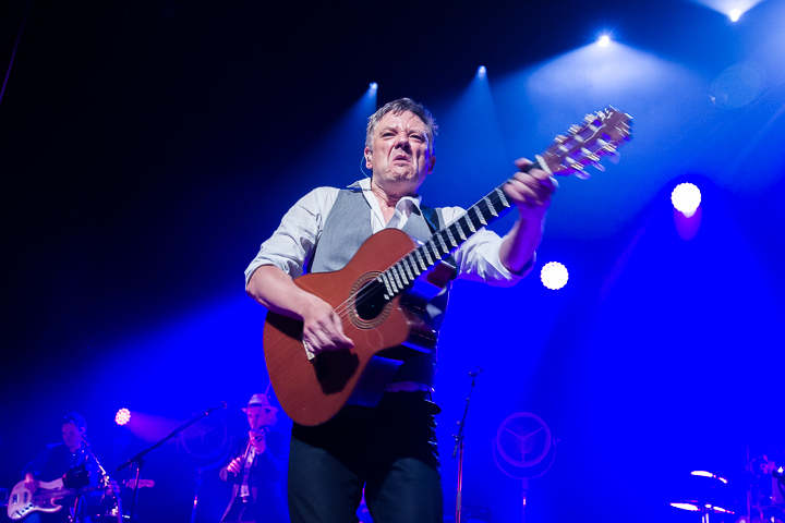 Bart Peeters - Benefietconcert @ De Roma Borgerhout, picture 48, photographed by Guy Danneels - FrontView Magazine