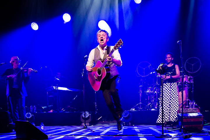 Bart Peeters - Benefietconcert @ De Roma Borgerhout, picture 60, photographed by Guy Danneels - FrontView Magazine