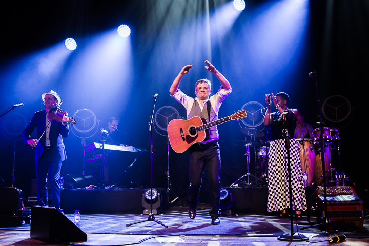 Bart Peeters - Benefietconcert @ De Roma Borgerhout, picture 61, photographed by Guy Danneels - FrontView Magazine