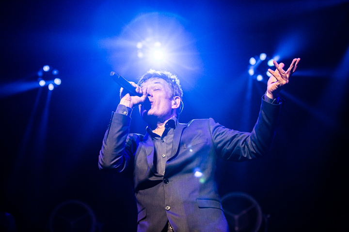 Bart Peeters - Benefietconcert @ De Roma Borgerhout, picture 81, photographed by Guy Danneels - FrontView Magazine