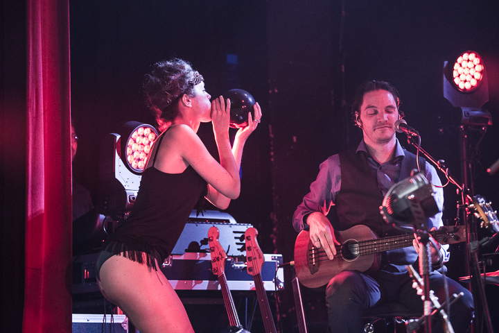 Bart Peeters - Benefietconcert @ De Roma Borgerhout, picture 137, photographed by Guy Danneels - FrontView Magazine