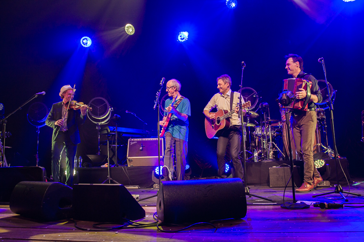 Bart Peeters - Benefietconcert @ De Roma Borgerhout, picture 146, photographed by Guy Danneels - FrontView Magazine