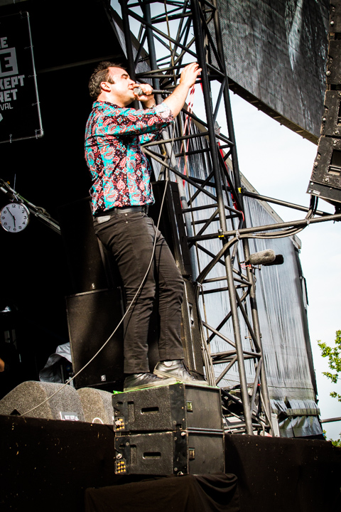 Future Island @ Best Kept Secret Festival 2015 - Dag 3, picture 19, photographed by Tom Stessens - FrontView Magazine