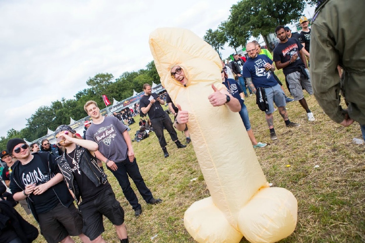 Sfeer en publiek @ Graspop 2015, picture 27, photographed by Graspop Fotografenteam - FrontView Magazine