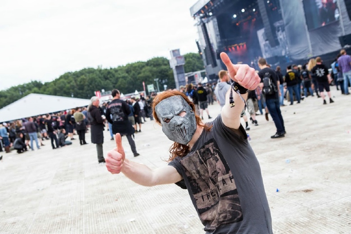 Sfeer en publiek @ Graspop 2015, picture 35, photographed by Graspop Fotografenteam - FrontView Magazine