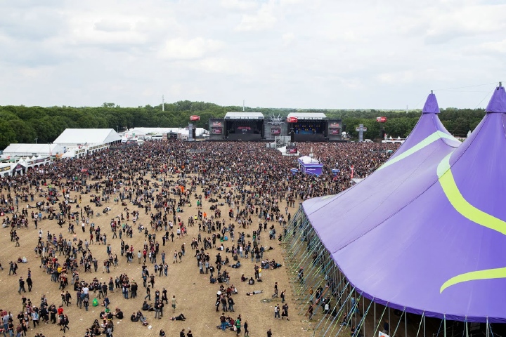 Sfeer en publiek @ Graspop 2015, picture 36, photographed by Graspop Fotografenteam - FrontView Magazine