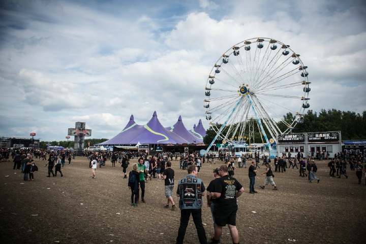 Sfeer en publiek @ Graspop 2015, picture 60, photographed by Graspop Fotografenteam - FrontView Magazine