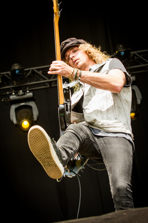 Sunset Sons @ Best Kept Secret Festival 2015 - Dag 3, picture 3, photographed by Tom Stessens - FrontView Magazine