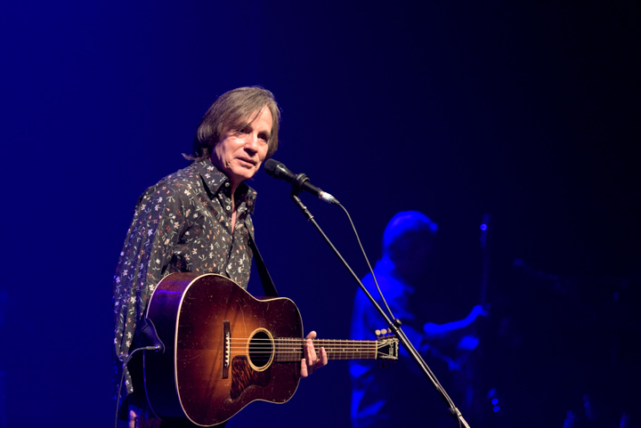 Jackson Browne @ Koninklijk Circus Brussel, picture 11, photographed by Johan Van Buggenhout - FrontView Magazine