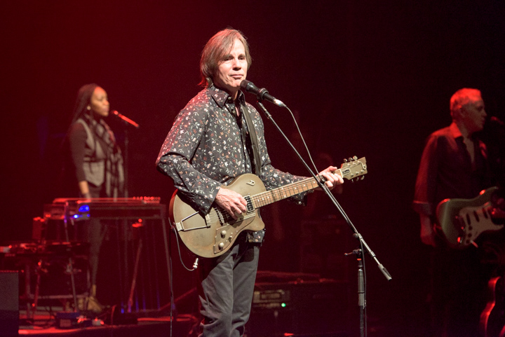 Jackson Browne @ Koninklijk Circus Brussel, picture 22, photographed by Johan Van Buggenhout - FrontView Magazine