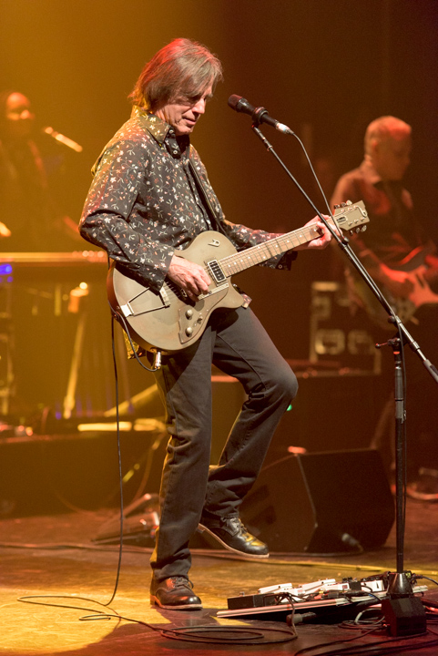 Jackson Browne @ Koninklijk Circus Brussel, picture 23, photographed by Johan Van Buggenhout - FrontView Magazine