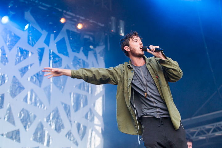 Oscar and the Wolf op Rock voor Specials - Dag 1 @ Evergem, picture 2, photographed by Guy Danneels - FrontView Magazine