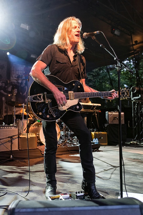 The Scabs @ OLT Rivierenhof, picture 8, photographed by Edwin Houdevelt - FrontView Magazine