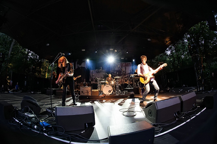 The Scabs @ OLT Rivierenhof, picture 11, photographed by Edwin Houdevelt - FrontView Magazine