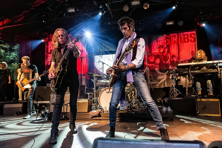 The Scabs @ OLT Rivierenhof, picture 15, photographed by Edwin Houdevelt - FrontView Magazine