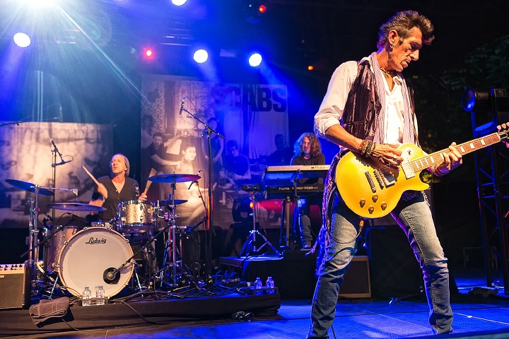 The Scabs @ OLT Rivierenhof, picture 16, photographed by Edwin Houdevelt - FrontView Magazine