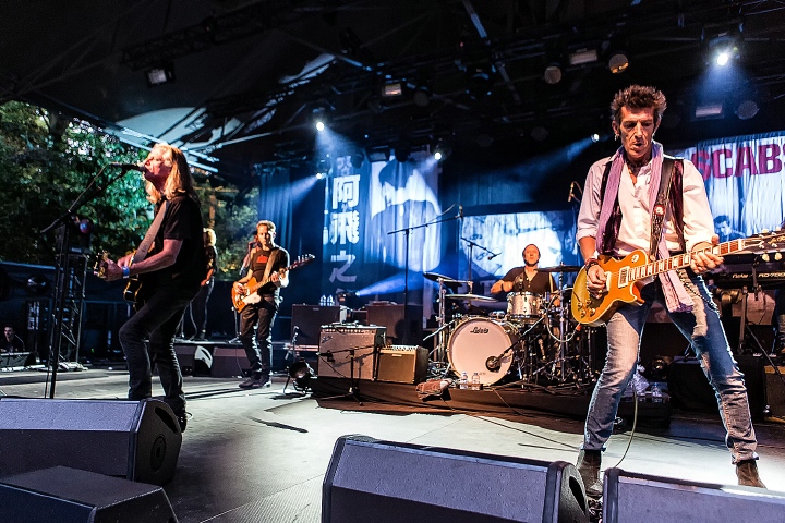 The Scabs @ OLT Rivierenhof, picture 21, photographed by Edwin Houdevelt - FrontView Magazine