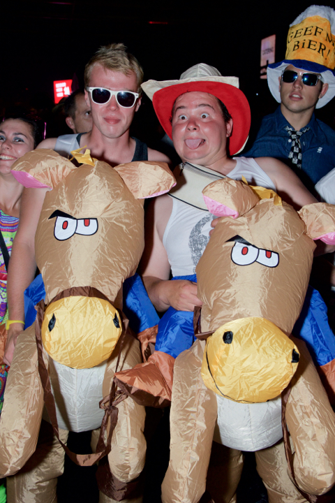 Foute Q party @ expo Gent, picture 93, photographed by Bart Baevegems - FrontView Magazine