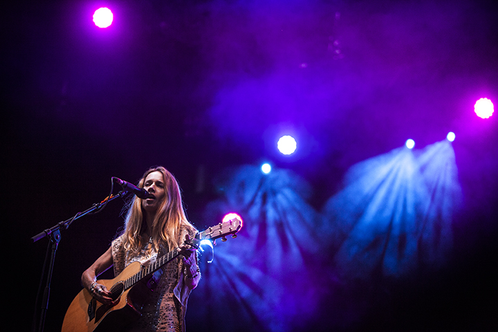 Heather Nova @ Genk on Stage, picture 2, photographed by Kristof Hayen - FrontView Magazine