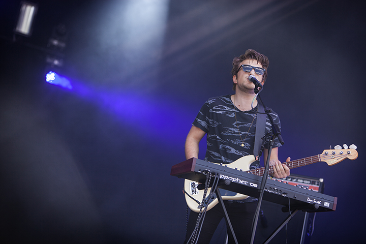 Polaroid Fiction & Genk on Stage, picture 3, photographed by Kristof Hayen - FrontView Magazine