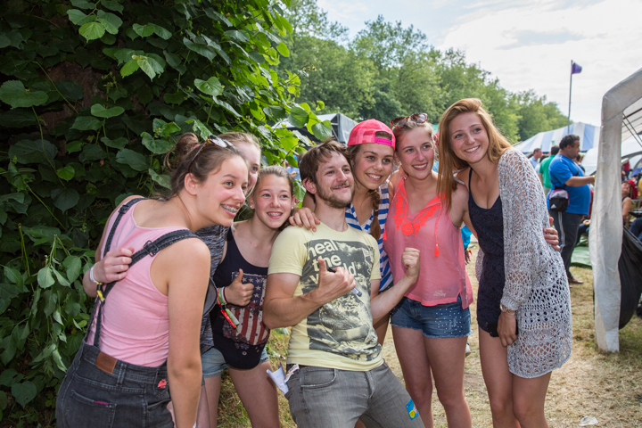 Sfeerbeelden - Rock for Specials 2015 - Dag 2 @ Evergem, foto 40, foto's door Guy Danneels - FrontView Magazine