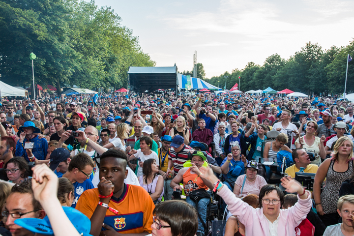 Sfeerbeelden - Rock for Specials 2015 - Dag 2 @ Evergem, foto 67, foto's door Guy Danneels - FrontView Magazine