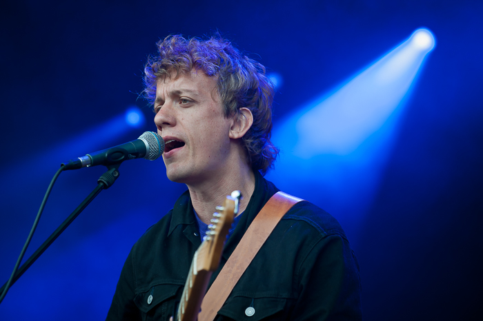 Steve Gunn @ grensrock Menen, picture 3, photographed by Devid Camerlynck - FrontView Magazine