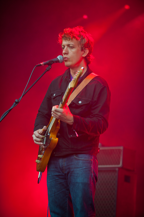 Steve Gunn @ grensrock Menen, picture 12, photographed by Devid Camerlynck - FrontView Magazine