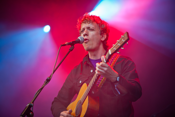 Steve Gunn @ grensrock Menen, picture 22, photographed by Devid Camerlynck - FrontView Magazine