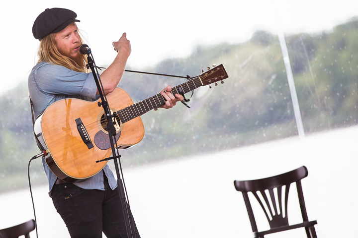 Stu Larsen @ Down The Rabbit Hole 2015, picture 9, photographed by Dorien Goetschalckx - FrontView Magazine