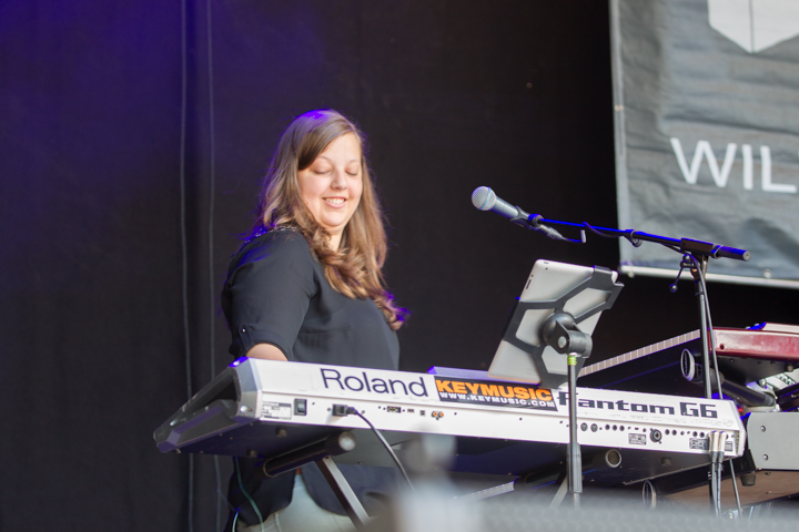 De Bende met Arne en Nasrien - Kanaalfeesten Dag 2 @ Willebroek, foto 2, foto's door Guy Danneels - FrontView Magazine