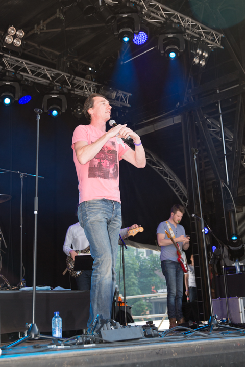De Bende met Arne en Nasrien - Kanaalfeesten Dag 2 @ Willebroek, foto 4, foto's door Guy Danneels - FrontView Magazine