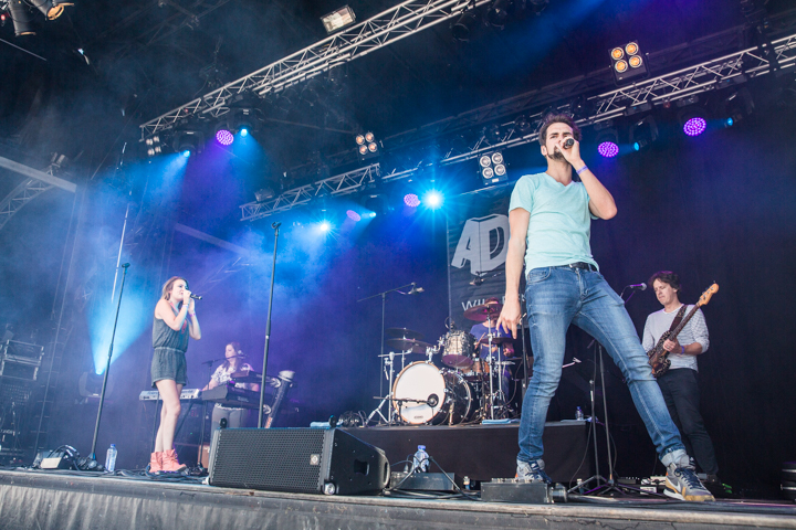 De Bende met Arne en Nasrien - Kanaalfeesten Dag 2 @ Willebroek, foto 9, foto's door Guy Danneels - FrontView Magazine