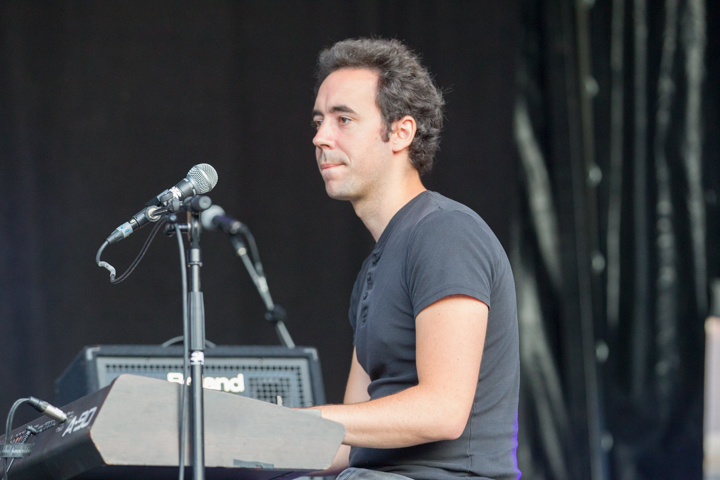 Raymond van het Groenewoud - Kanaalfeesten Dag 2 @ Willebroek, picture 6, photographed by Guy Danneels - FrontView Magazine