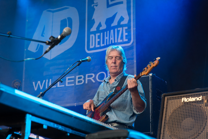 Raymond van het Groenewoud - Kanaalfeesten Dag 2 @ Willebroek, picture 12, photographed by Guy Danneels - FrontView Magazine