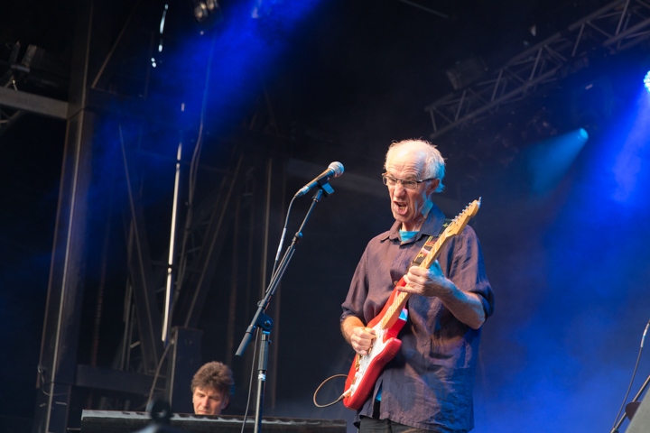 Raymond van het Groenewoud - Kanaalfeesten Dag 2 @ Willebroek, picture 16, photographed by Guy Danneels - FrontView Magazine
