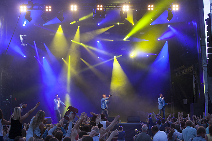Adriaen Brouwer Bierfeesten De Romeo's, picture 10, photographed by Frank Lambrechts - FrontView Magazine